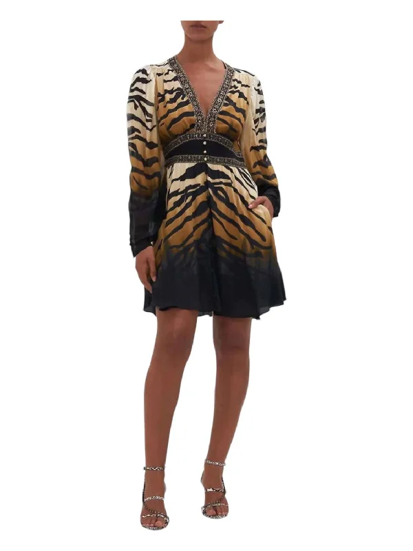 Early Bird Discount Drop Sleeve Dress In Tame My Tiger