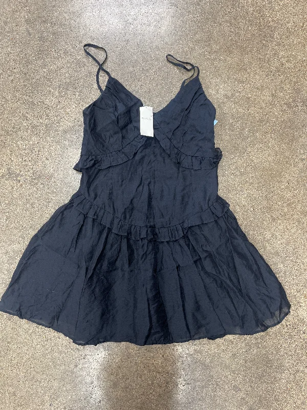 Deal of the Week Dress Casual Short By Abercrombie And Fitch In Black, Size: M