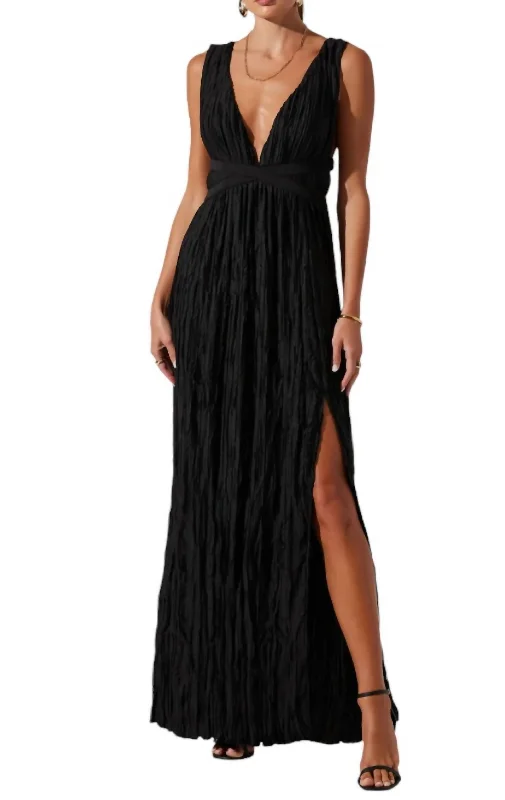 Big Discounts Tesne Pleated Maxi Dress In Black
