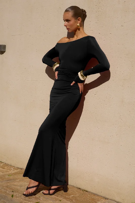 Price Fest VESSA MAXI DRESS - BLACK