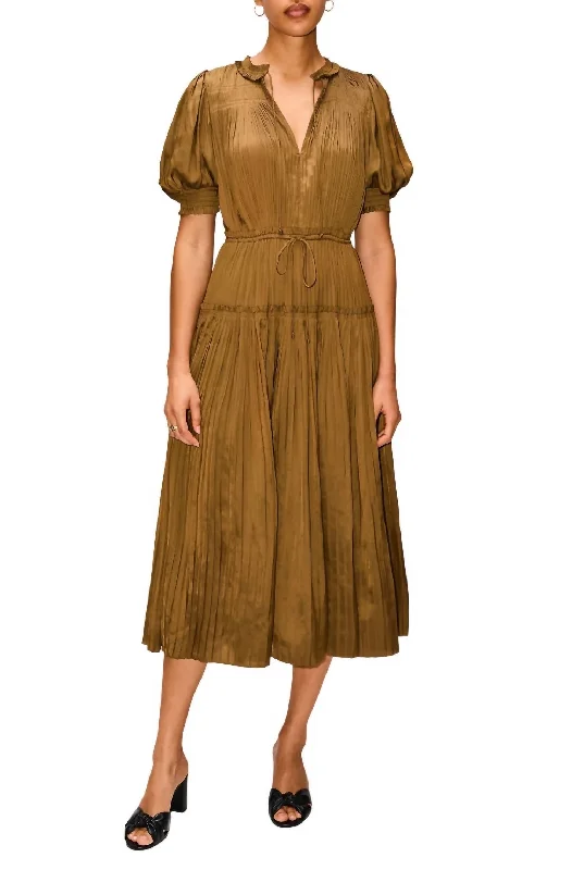 Price Reduction Astrid Dress In Olive