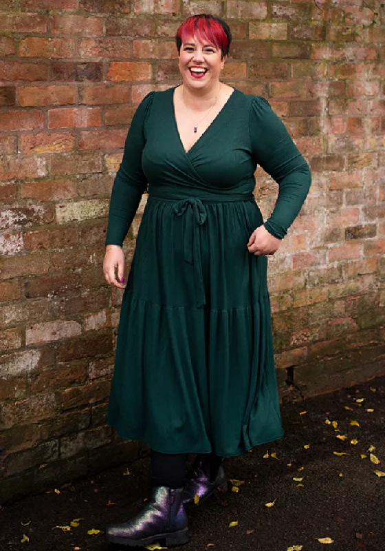Deal Dash Deana Bottle Green Tiered Hem Midi Dress