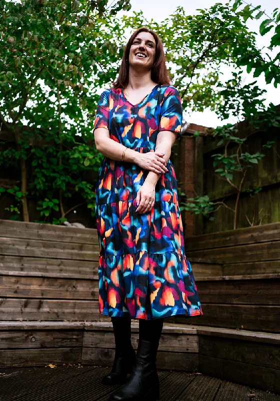 Unmissable Offer Inca Ink Swirl Print Tiered Hem Relaxed Fit Midi Dress