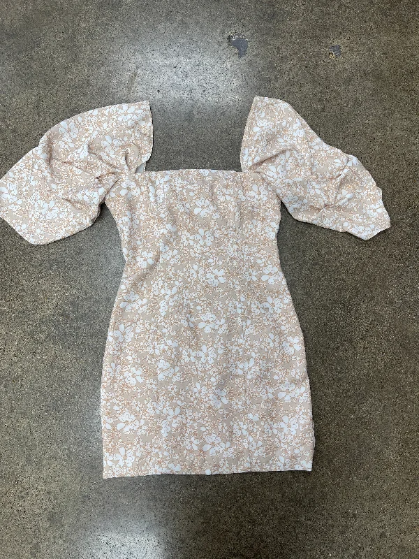 Must-Have Deals Dress Casual Short By Clothes Mentor In Floral Print, Size: Xs