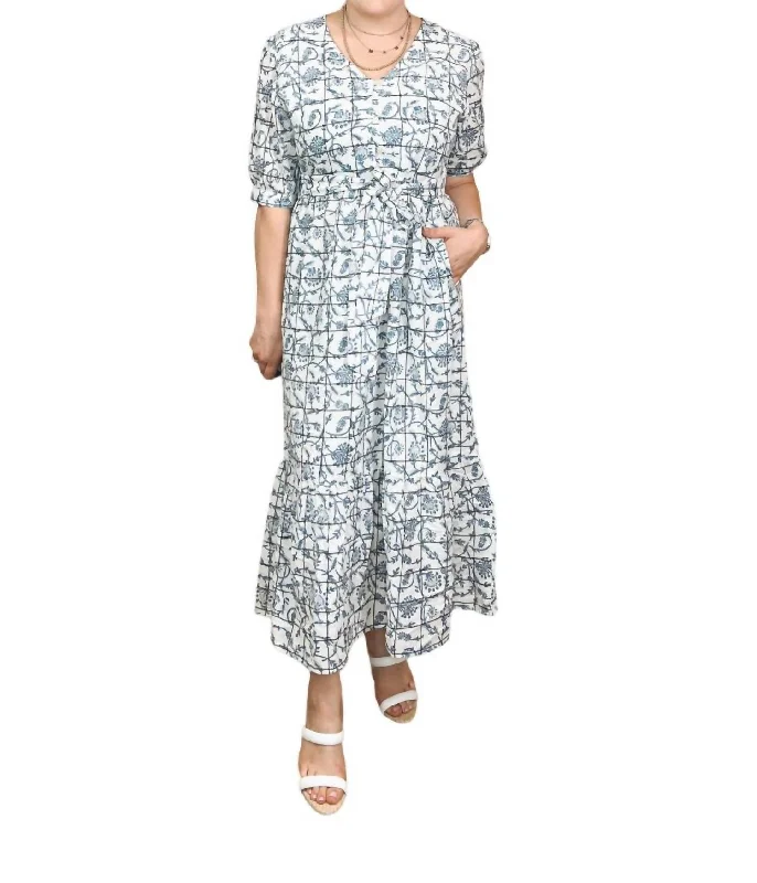 Flash Deals China Dress In White/blue Floral