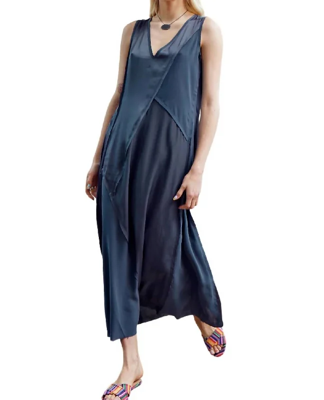 Daily Specials Twirl Wave Dress In Agave