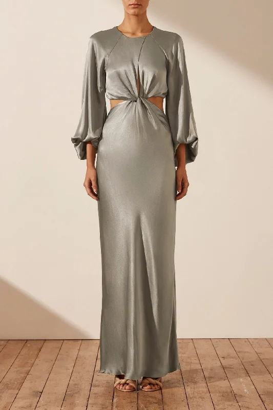 Best Bargains LA LUNE TWIST FRONT CUT OUT MAXI DRESS - SAGE