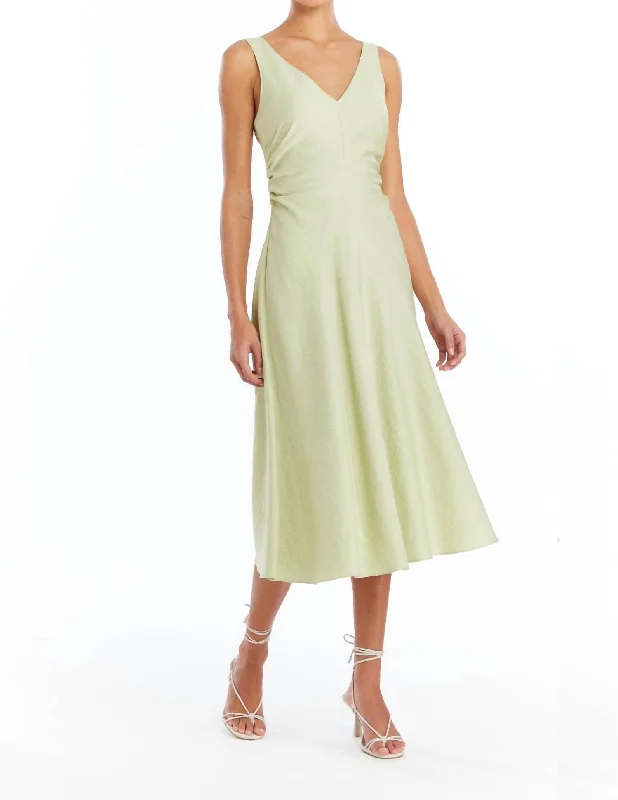 Savings Event Sabal Midi Dress In Aloe